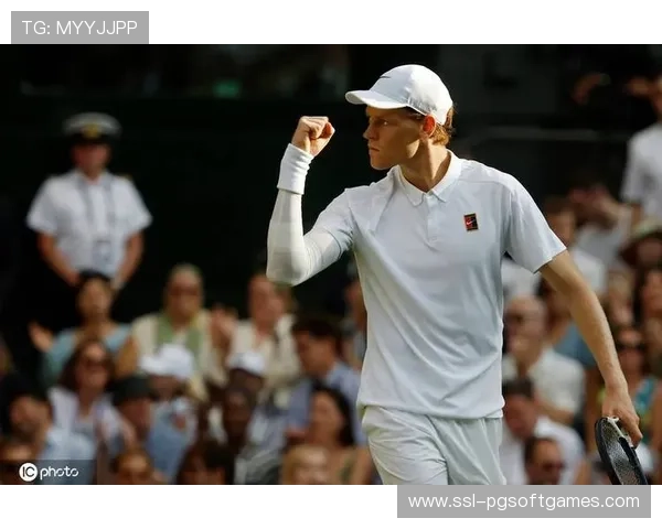 辛纳调整战术凭发球与底线稳定力逆袭阿尔卡拉斯赢得温网决赛