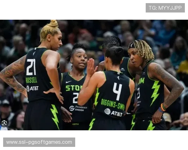 飞翼战胜水星赛后数据对比显示比克斯全面占优表现抢眼